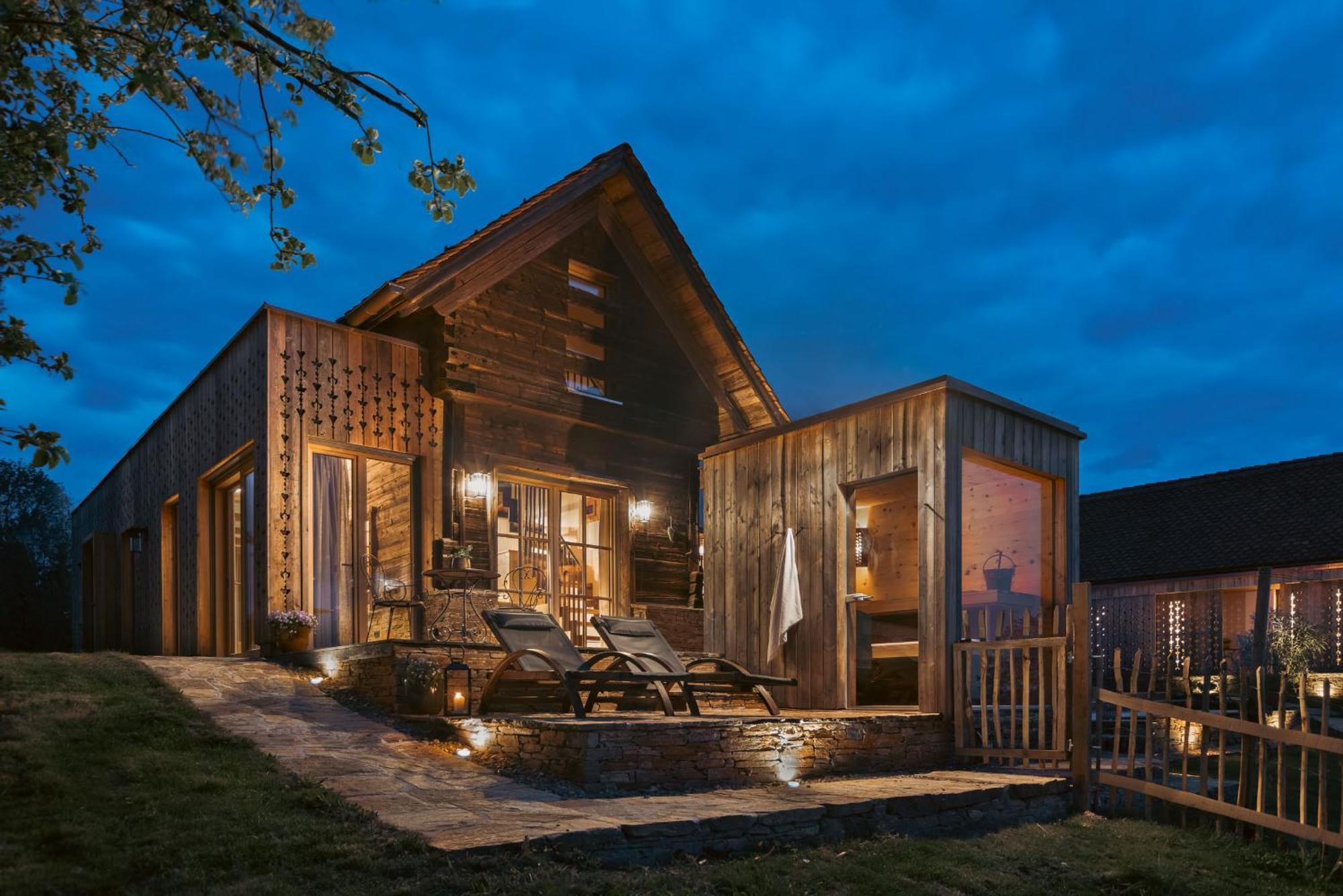 Am Wildbachberg - Luxus Ferienhaeuser Mit Infinitypool, Privatsauna Und Weinkeller Deutschlandsberg Buitenkant foto