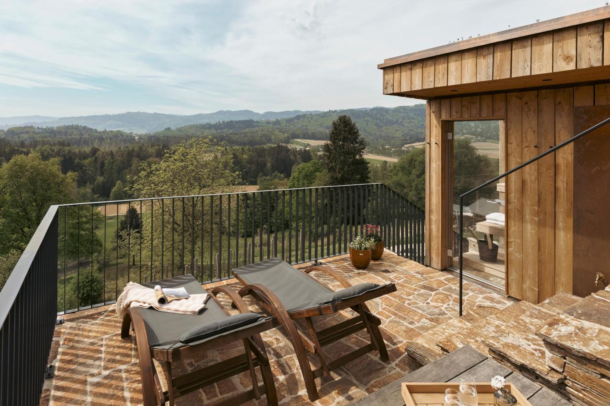 Am Wildbachberg - Luxus Ferienhaeuser Mit Infinitypool, Privatsauna Und Weinkeller Deutschlandsberg Buitenkant foto