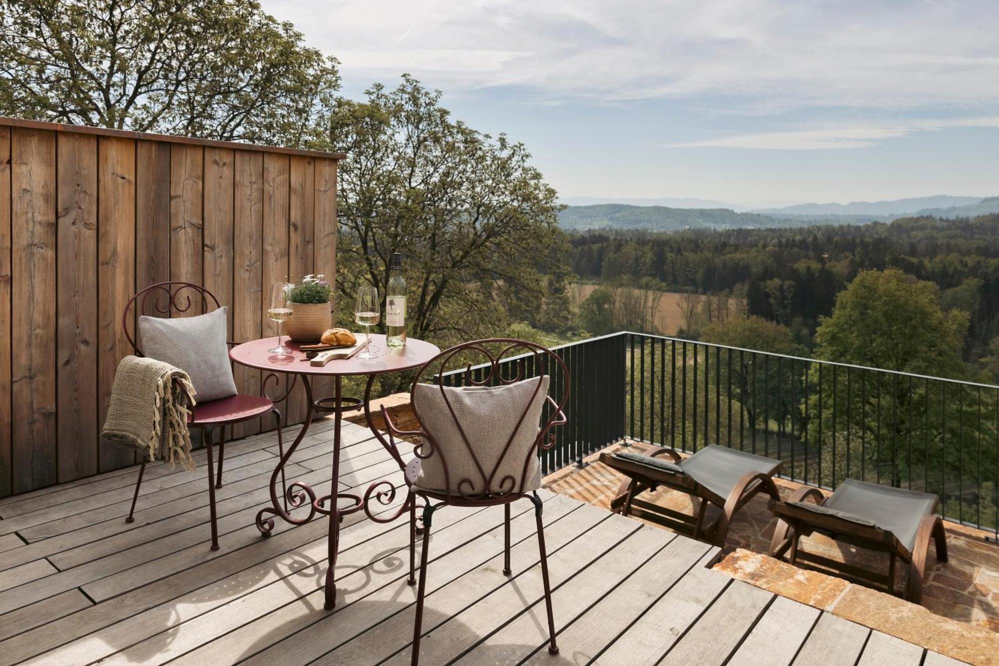 Am Wildbachberg - Luxus Ferienhaeuser Mit Infinitypool, Privatsauna Und Weinkeller Deutschlandsberg Buitenkant foto